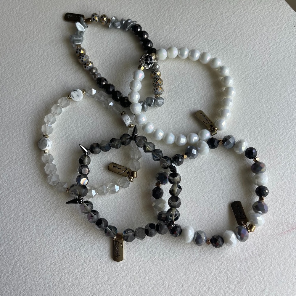 Erimish “Talon” 5 Stack - EXTENDED SIZE FITS TO 8 “ wrist size black & white
